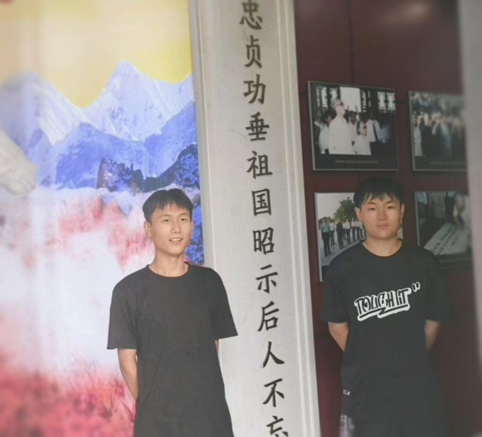 學(xué)習(xí)奮斗黨史，弘揚(yáng)建黨精神