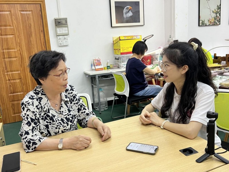 步入廣繡之境，對(duì)話非遺傳承人