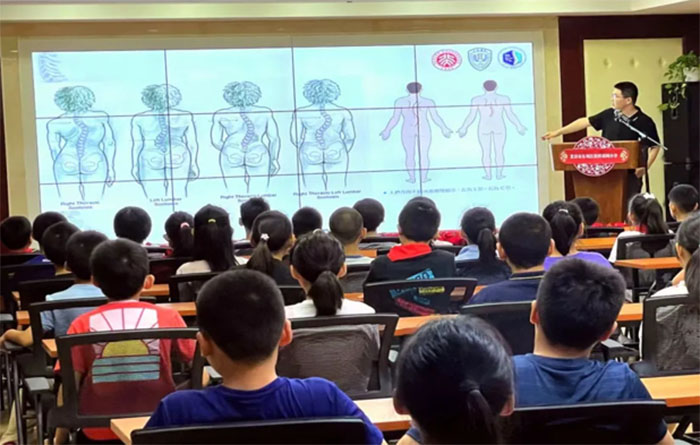 灰雀實踐團(tuán)：以身為媒，用科普打開生命之窗