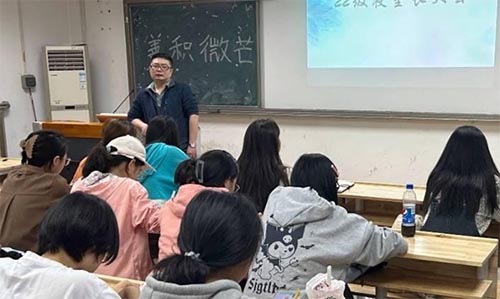 善積微芒，造炬成陽——2022級(jí)寢室長(zhǎng)大會(huì)成功召開