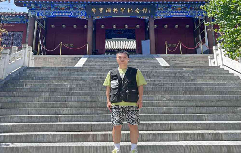 無錫學(xué)院學(xué)子“三下鄉(xiāng)”：“將軍風(fēng)骨存萬世，定邊為民矢不