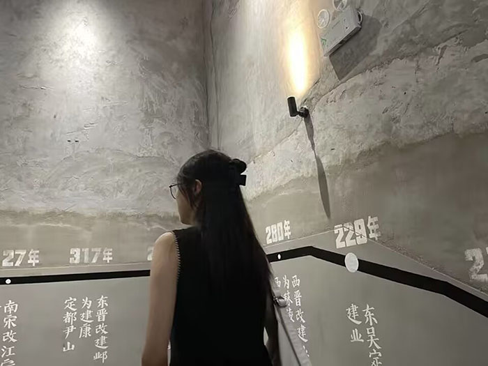 訪紅色紀(jì)念館，承愛(ài)國(guó)主義精神