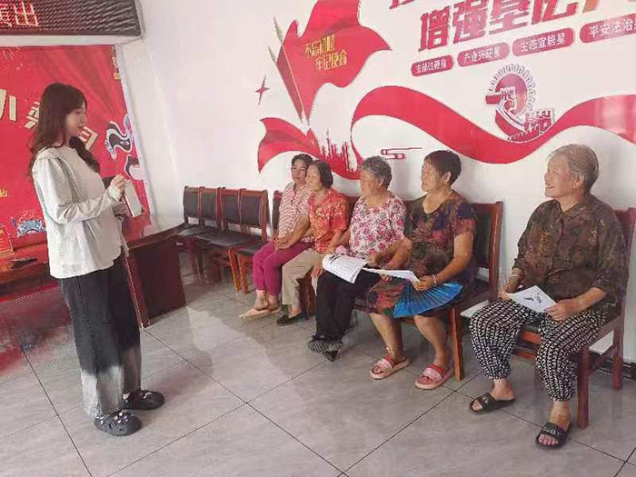 江蘇大學(xué)學(xué)子返家鄉(xiāng)實踐：普及防詐騙知識，以法保障最美夕