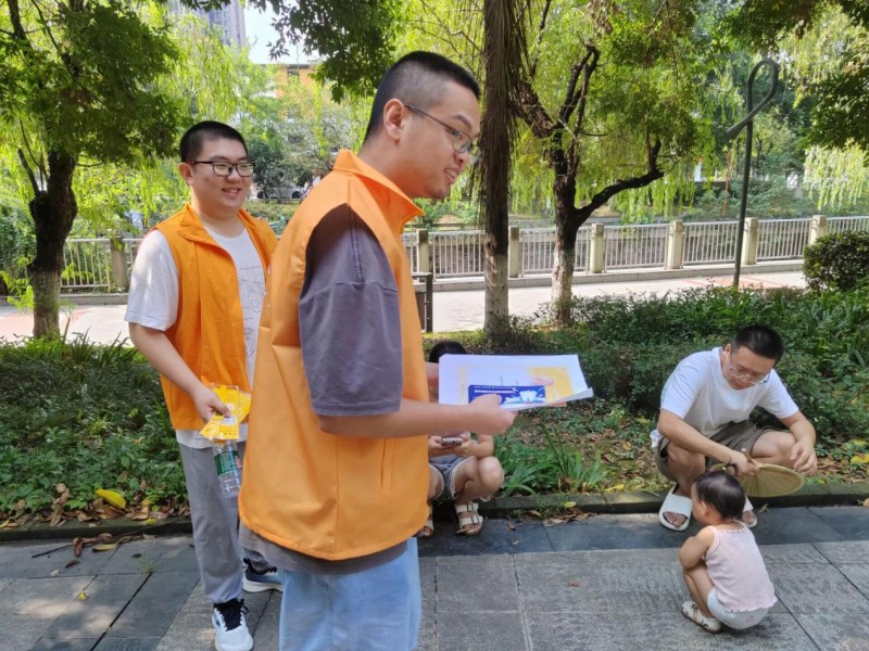 暑假“三下鄉(xiāng)”活動(dòng)：大學(xué)生深入社區(qū)，調(diào)研居民生活實(shí)況