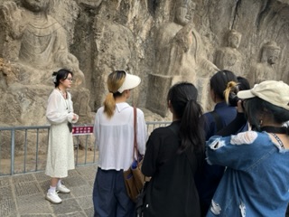 洛理學(xué)子三下鄉(xiāng)： 以紋樣回溯龍門(mén)歷史，探索千年河洛文化