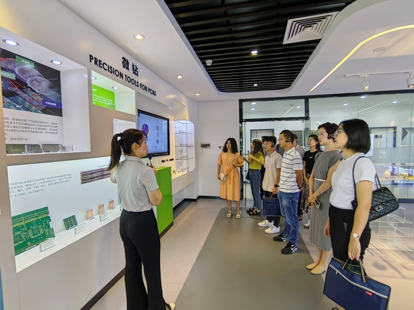 中南大學(xué)企業(yè)交流團(tuán)：走進(jìn)科技前沿，調(diào)研大灣區(qū)發(fā)展