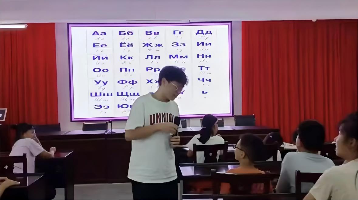 三下鄉(xiāng)|多語啟蒙，播撒希望