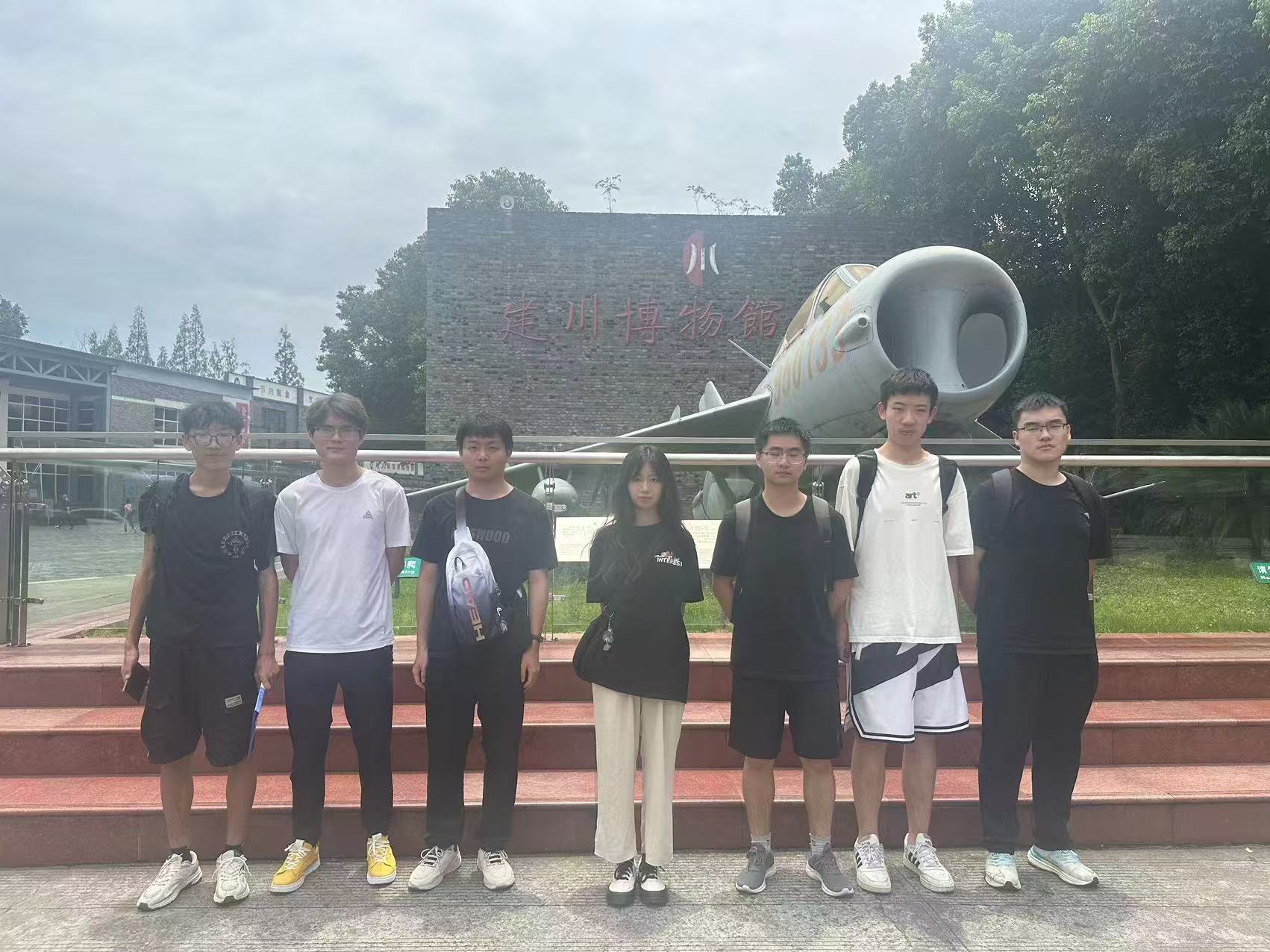 在建川博物館，與歷史對(duì)話 ——西南石油大學(xué)“追憶滄桑歲月”實(shí)踐隊(duì)