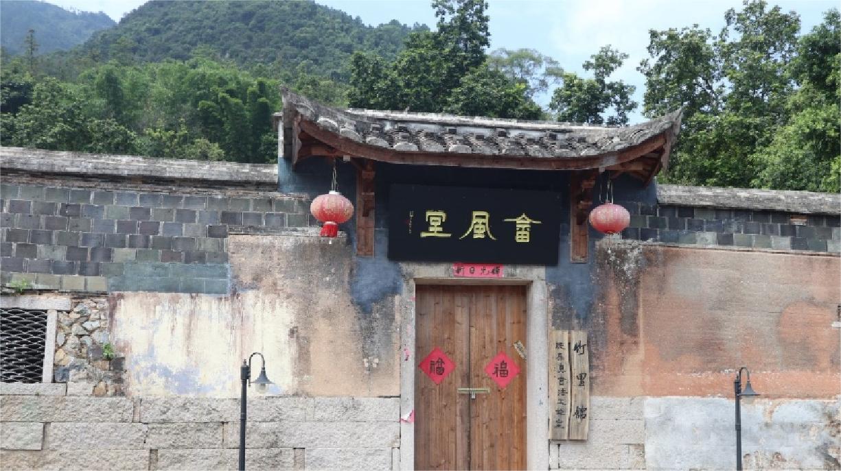 重慶人文 科技學院 | 筆墨留千秋，傳承千年文化之美
