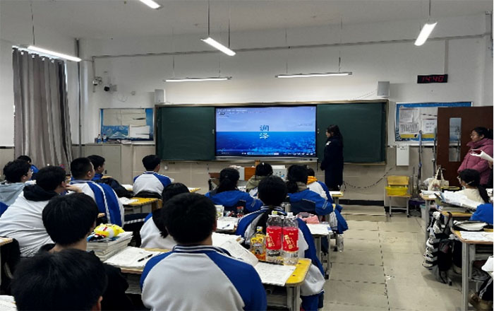 河海大學(xué)筑夢(mèng)冰城宣講隊(duì)赴哈爾濱市呼蘭一中開展返校宣