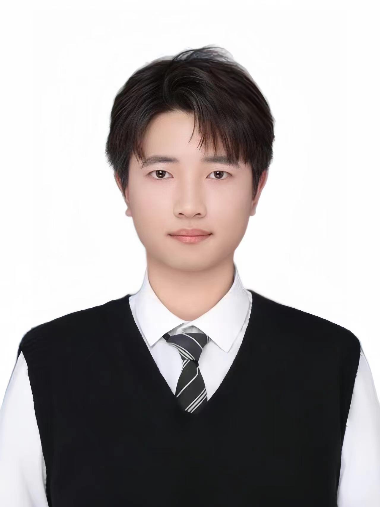 青年學(xué)子重走長征路 傳承紅色精神在行動(dòng)