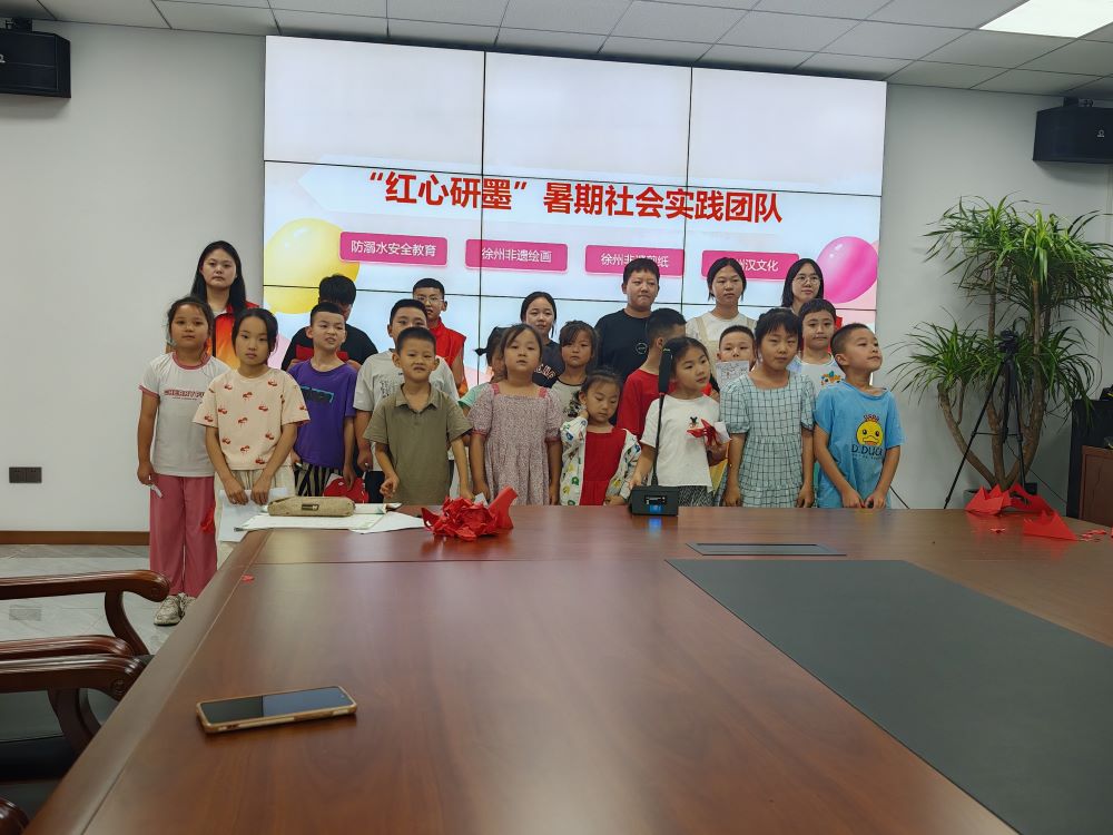 傳承文化：徐州剪紙藝術走進社區(qū)活動