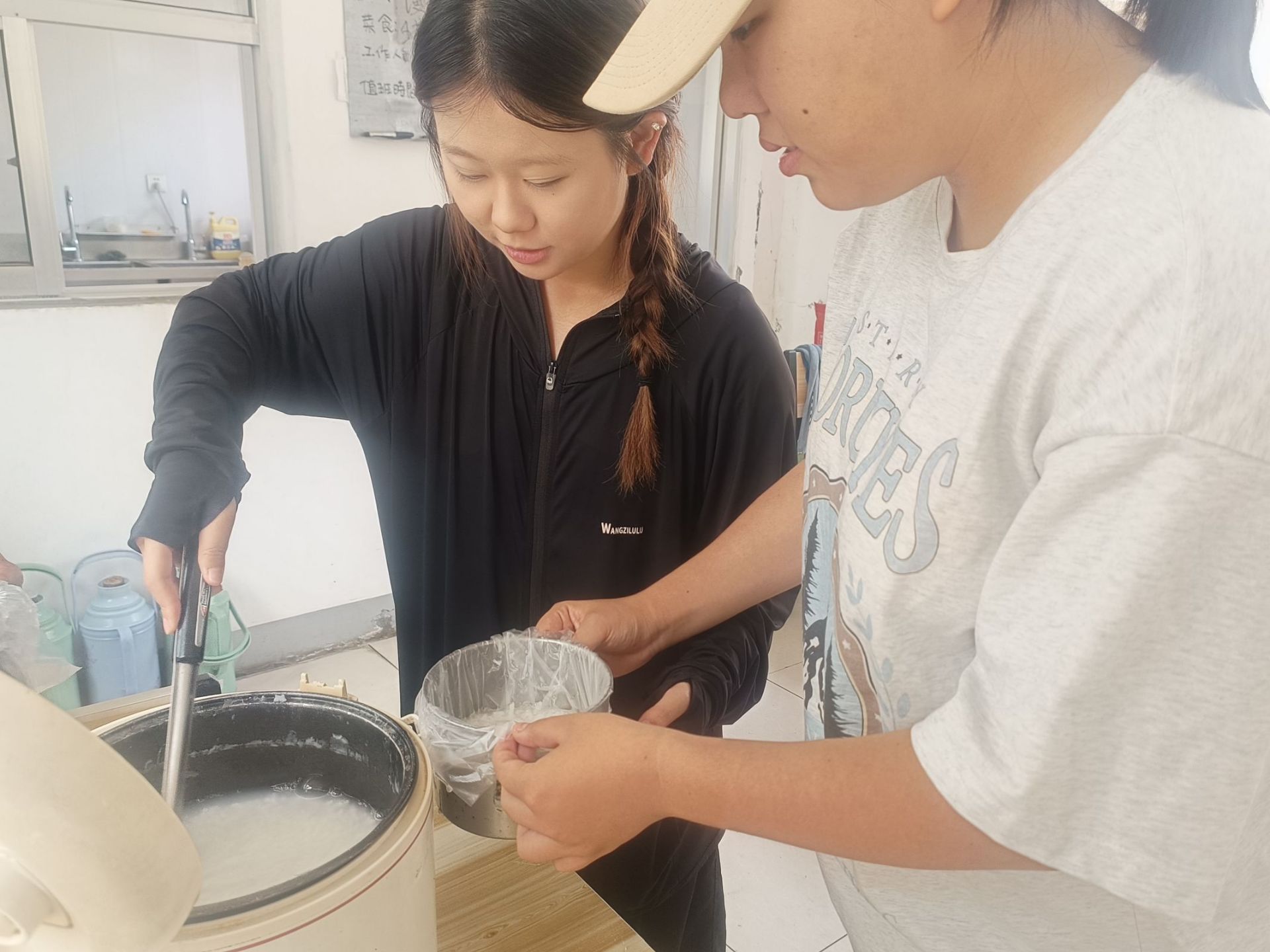 優(yōu)化長者食堂，共繪民生福祉新畫卷