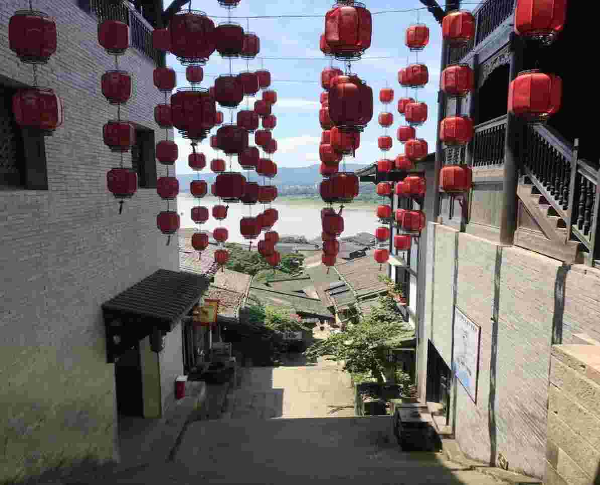 重人科學(xué)子三下鄉(xiāng)：古鎮(zhèn)傳鹽運，啰調(diào)創(chuàng)新聲