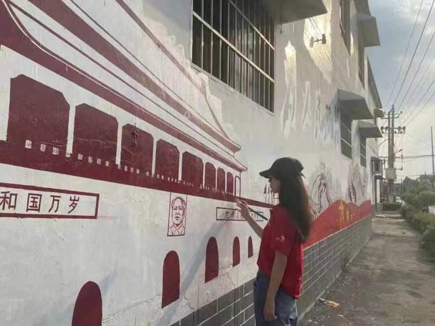 安陽工學(xué)院三下鄉(xiāng)觀察團(tuán):小我融大我，富強(qiáng)路有我開展活動(dòng)