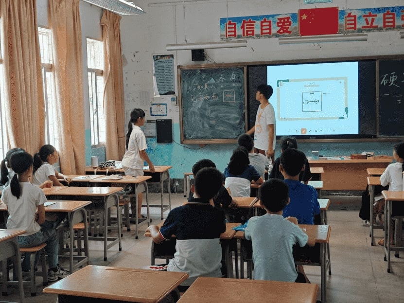 數(shù)海玖帆揚(yáng)帆啟航：綜合教育啟航，點(diǎn)亮希望之光