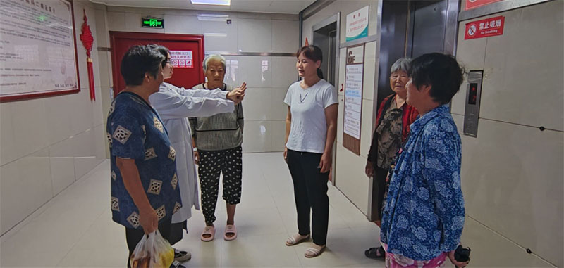 急救知識實踐，護航生命行動-新鄉(xiāng)醫(yī)學院三全學院赴遂平縣人民醫(yī)院宣傳急