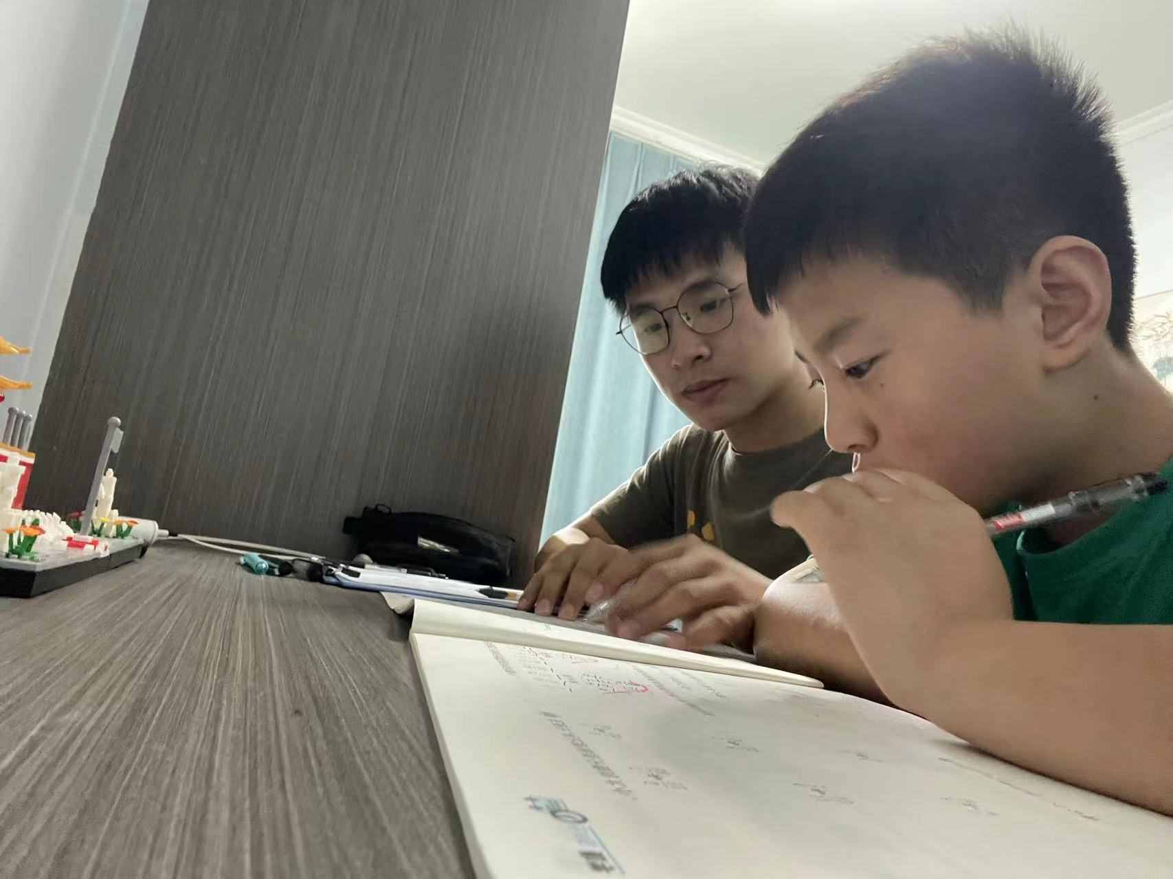 情牽留守，愛暖童心