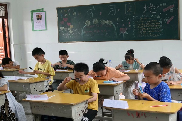 科學無處不在，蝸牛的秘密知多少，重陽啟明星志愿服務隊帶你探索