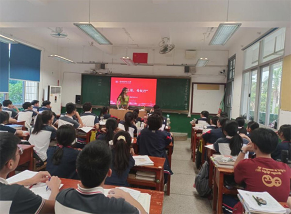 藥大情，母校行|中國(guó)藥科大學(xué)青年“返家鄉(xiāng)”社會(huì)實(shí)踐活