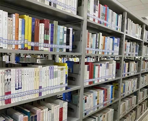 捐書(shū)筑夢(mèng)，墨香傳情