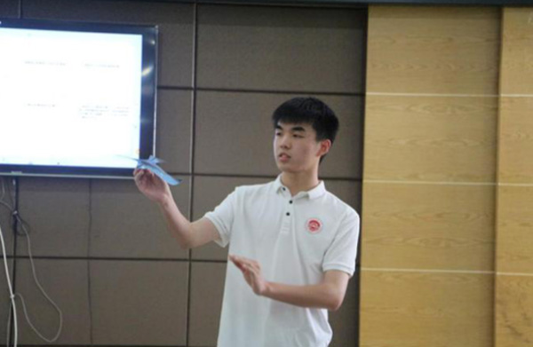 西華師大學子三下鄉(xiāng)：風俗文化進課堂，春風化雨潤童心