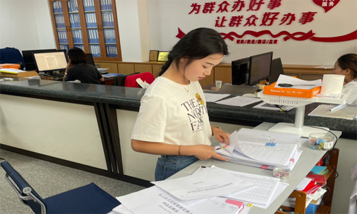服務基層社區(qū)，鑄牢青年擔當