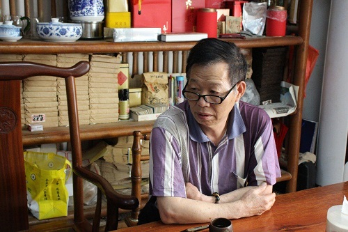 非遺傳承，匠心守藝：湘大研究生對話市級“非遺”六堡茶制作技藝傳承人蔣永春