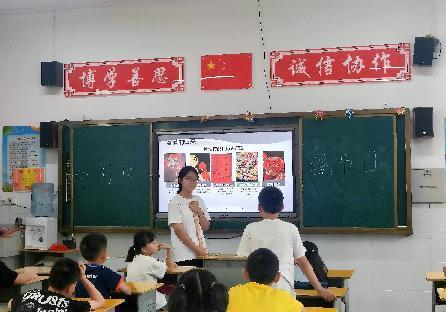 “探索中華傳統(tǒng)節(jié)日，領(lǐng)悟中華文化魅力”武昌理工學(xué)院云夢(mèng)書韻志愿服務(wù)隊(duì)開展特色傳統(tǒng)節(jié)日課程
