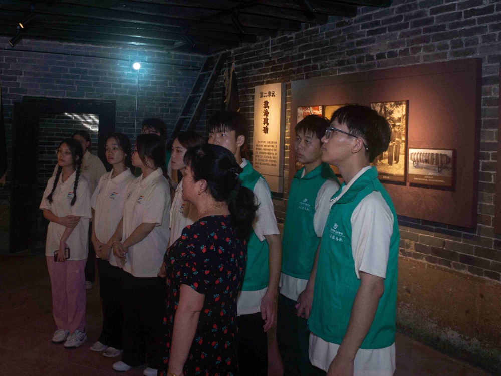 桂林理工學子在劉永福故居，共話民族團結(jié)與鄉(xiāng)村振興