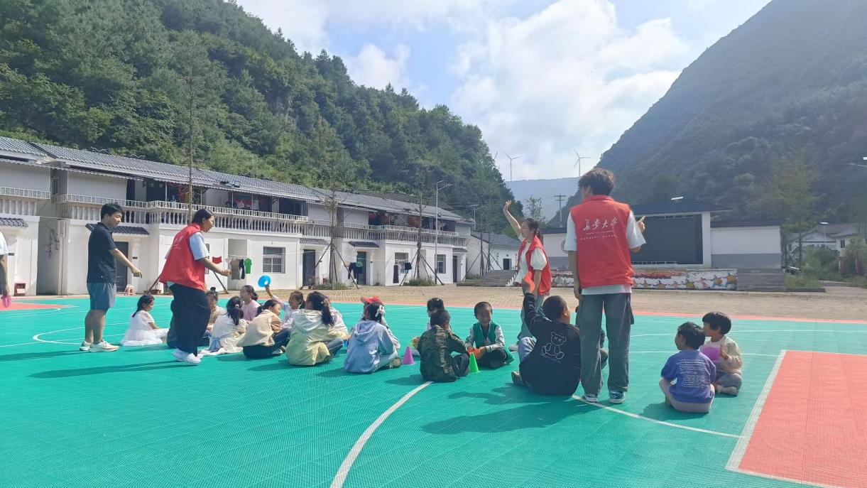 長安大學赴貴州畢節(jié)“渭愛育夢赴黔川·攜手啊嘎助振興”暑期社會實踐隊文化深耕鄉(xiāng)土間，藝體芬芳暖人懷