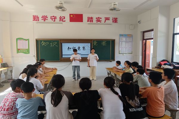 以賽促學(xué)，以學(xué)促行——這場(chǎng)專屬于鄉(xiāng)村學(xué)生的知識(shí)競(jìng)賽燃爆夏日！