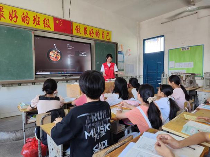 特色課程：點亮鄉(xiāng)村教育的希望之燈