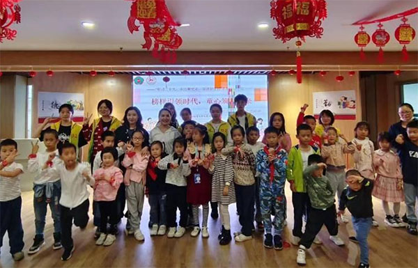 教育科學(xué)學(xué)院團(tuán)委青工部舉辦“榜樣引領(lǐng)時(shí)代，童心筑夢(mèng)未來(lái)”志愿活動(dòng)