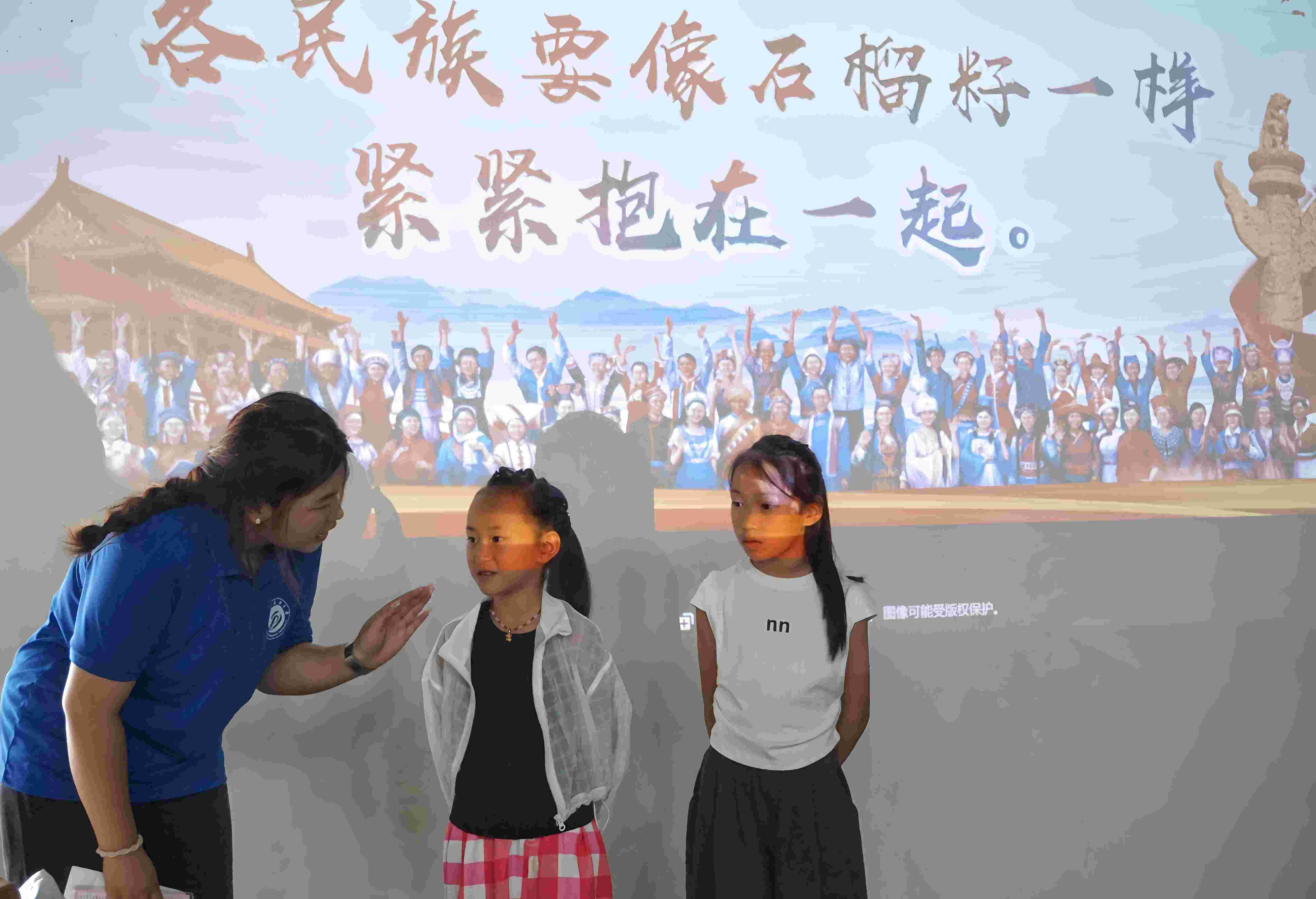 西南石油大學(xué)“彝”路同行實(shí)踐隊(duì)赴涼山州會理市白沙村開展暑期三下鄉(xiāng)社會實(shí)踐活動