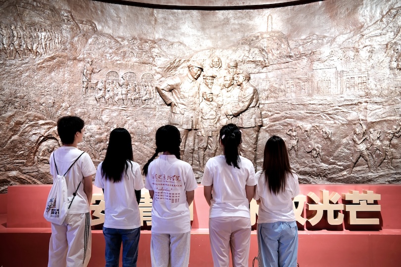 我心向延安，建功新時(shí)代——長(zhǎng)安大學(xué)馬克思主義學(xué)院赴陜西延安“尋根革命文化圣地·講好行走思政大課”暑期社會(huì)實(shí)踐總結(jié)