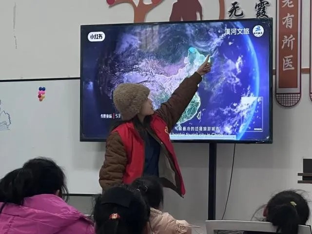 山東大學小樹林支教調(diào)研團（威海）燭夢隊支教以智育為根，促進全面發(fā)展